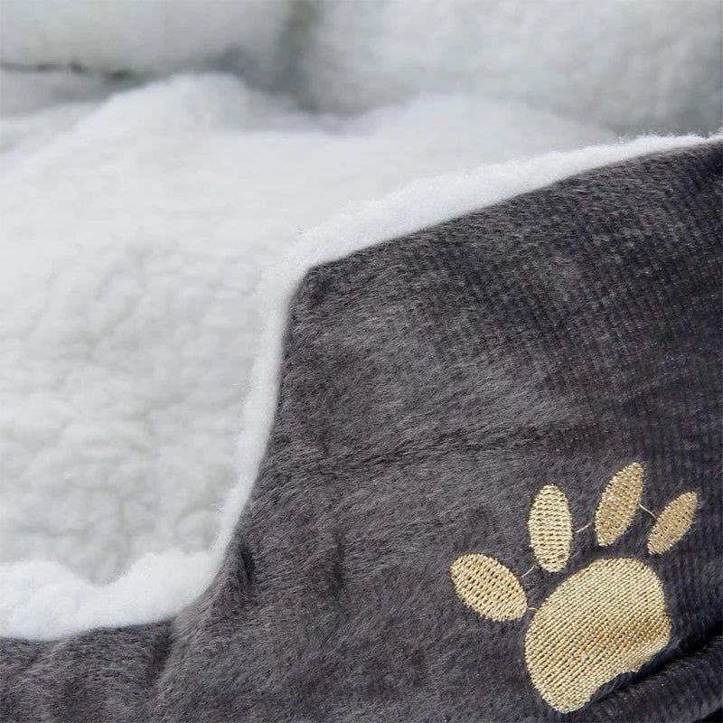 Cama súper cálida para perros